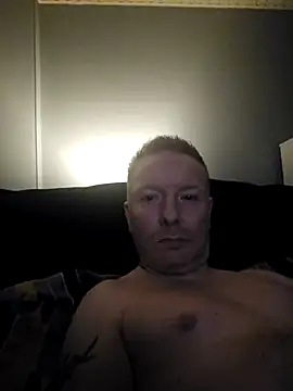 walker1979 online show from October 31, 8:43 pm