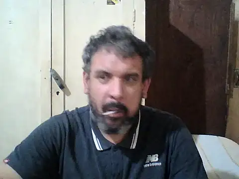 Snapshot of Rodrigo_happy chatting on October 24, 2:19 am Rodrigo happy online show from October 24, 2:19 am
