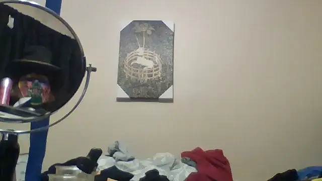 hailzeffn online show from May 8, 6:24 pm