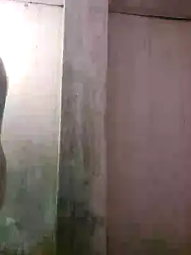 Snapshot of BlendedFeature8 chatting on November 2, 6:27 am BlendedFeature8 online show from November 2, 6:27 am