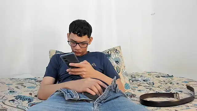 Diego-Monsalve online show from February 5, 10:25 pm