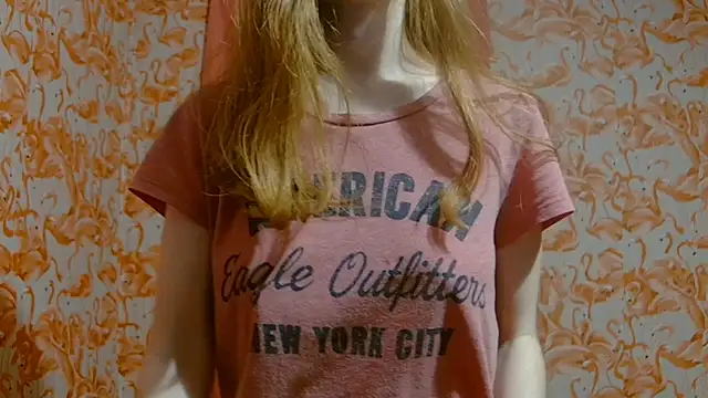 strawberrysmoothie online show from December 14, 6:02 am