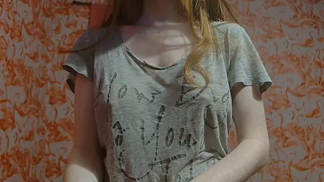 strawberrysmoothie online show from February 13, 12:35 am