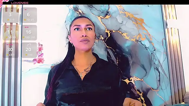 khiara moretti online show from December 19, 7:21 pm