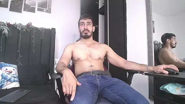 muscle ares online show from December 5, 3:17 pm