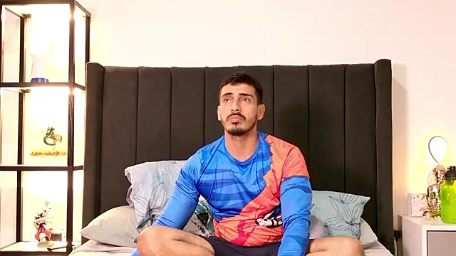 Snapshot of muscle_ares chatting on January 6, 11:18 pm muscle ares online show from January 6, 11:18 pm