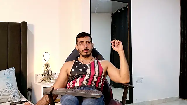 Snapshot of muscle_ares chatting on January 10, 12:45 am muscle ares online show from January 10, 12:45 am