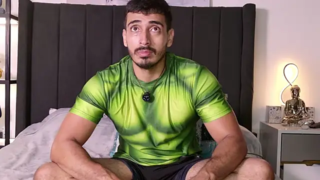 Snapshot of muscle_ares chatting on February 3, 2:53 am muscle ares online show from February 3, 2:53 am