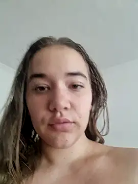 Snapshot of LunaGrey21 chatting on October 7, 9:28 am LunaGrey21 online show from October 7, 9:28 am