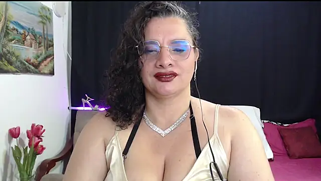 Aleja Gonzales online show from June 18, 2:45 am