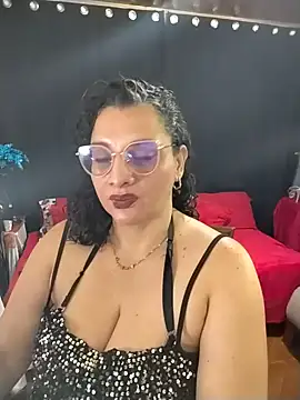 Aleja Gonzales online show from July 18, 10:46 pm