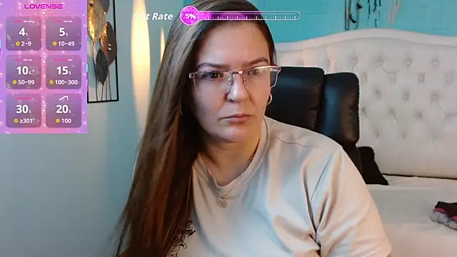 Snapshot of MsJossie chatting on September 30, 5:23 am MsJossie online show from September 30, 5:23 am