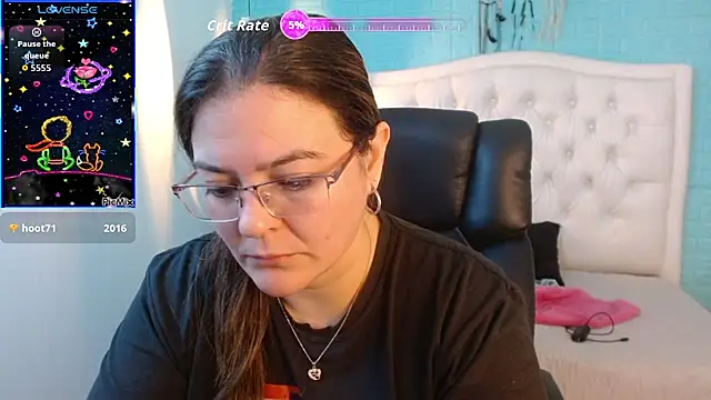 Snapshot of MsJossie chatting on October 11, 4:44 am MsJossie online show from October 11, 4:44 am