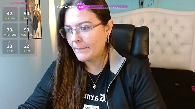 MsJossie online show from March 28, 3:39 am