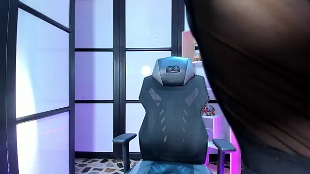 Agathaargent  online show from November 20, 8:41 pm