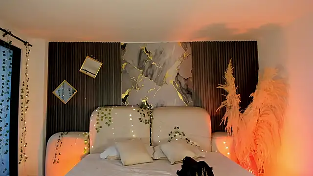 Agathaargent  online show from January 8, 11:23 am