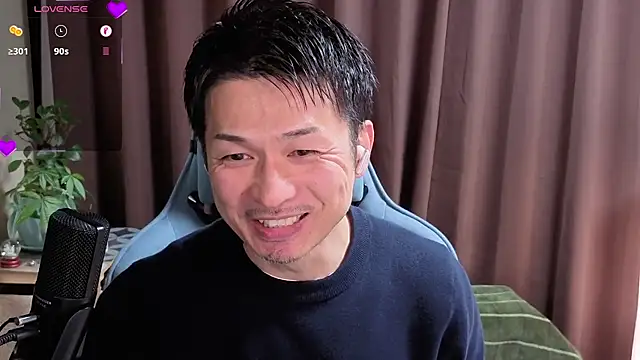 HARU-outdoor-x online show from December 10, 2:17 pm