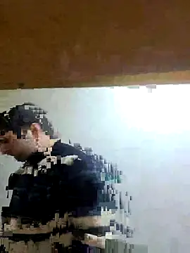 Snapshot of Fucklover011 chatting on November 2, 1:19 am Fucklover011 online show from November 2, 1:19 am