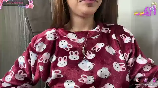 Royal girl 1 online show from December 18, 5:52 pm