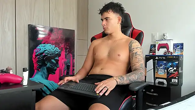 Snapshot of jacob_firexx chatting on October 30, 1:56 pm jacob firexx online show from October 30, 1:56 pm