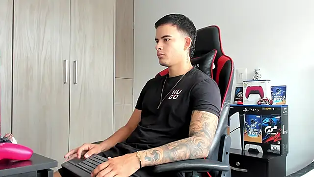 Snapshot of jacob_firexx chatting on November 1, 1:35 pm jacob firexx online show from November 1, 1:35 pm