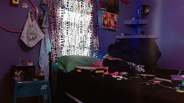 Snapshot of watermellonpussy chatting on January 11, 3:06 pm watermellonpussy online show from January 11, 3:06 pm