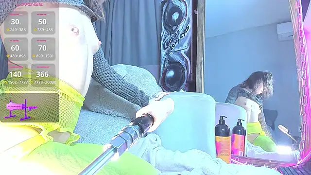 Jackie Swann online show from October 24, 3:58 am