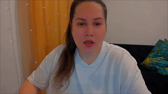 Snapshot of _madalexa_ chatting on December 27, 8:50 pm madalexa online show from December 27, 8:50 pm