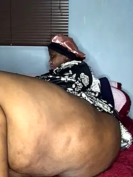 Snapshot of sotho_ssbbw chatting on October 31, 11:39 pm sotho ssbbw online show from October 31, 11:39 pm