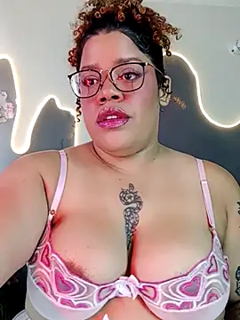 Snapshot of Dirty_sara17 chatting on March 16, 5:17 pm Dirty sara17 online show from March 16, 5:17 pm