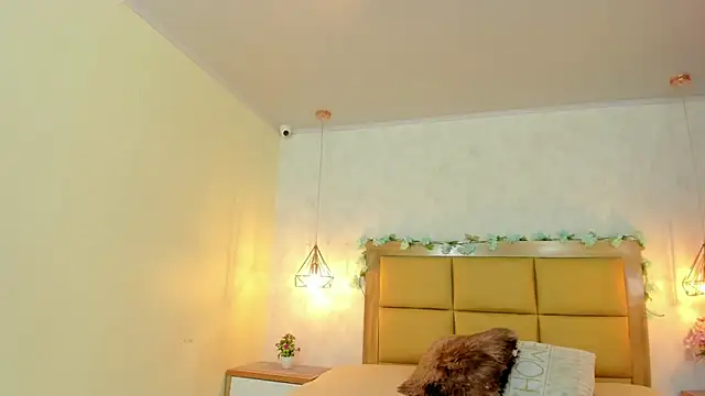 LARSONMIA online show from January 19, 11:25 am