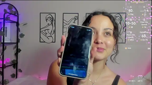 Snapshot of Megan_Rodrigo chatting on March 3, 7:17 pm Megan Rodrigo online show from March 3, 7:17 pm