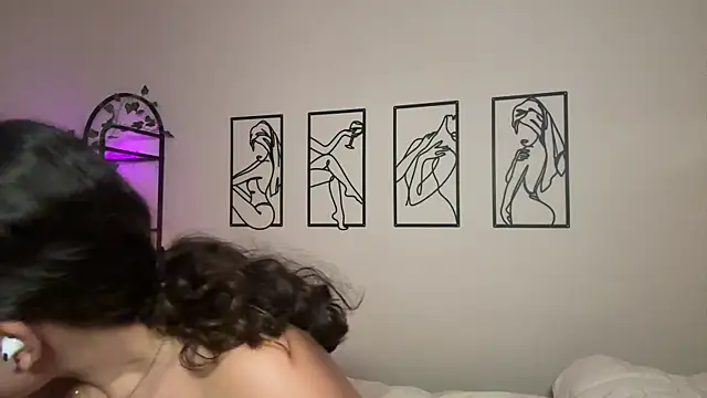 Megan Rodrigo online show from November 20, 7:02 pm