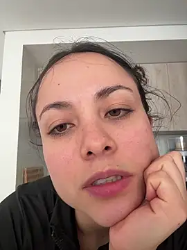 Megan Rodrigo online show from June 17, 5:47 pm