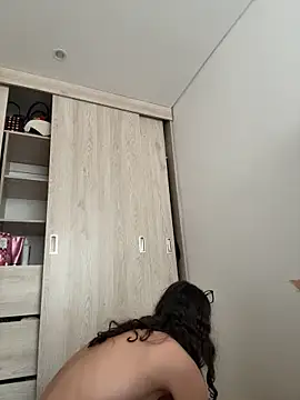 Megan Rodrigo online show from June 24, 4:39 pm