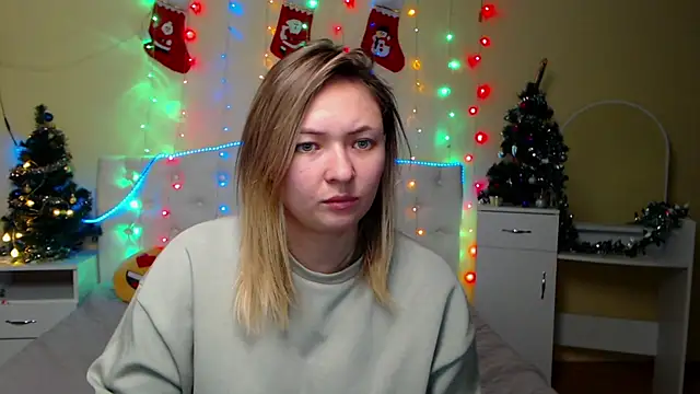 Snapshot of SallyVerda chatting on December 30, 7:32 pm SallyVerda online show from December 30, 7:32 pm