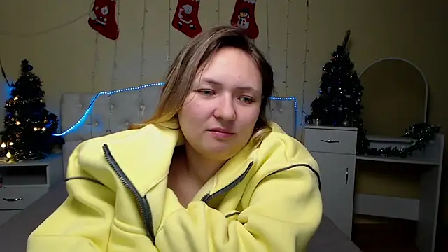 Snapshot of SallyVerda chatting on January 6, 3:53 am SallyVerda online show from January 6, 3:53 am