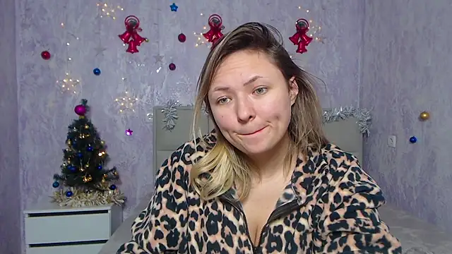 Snapshot of SallyVerda chatting on January 7, 4:08 am SallyVerda online show from January 7, 4:08 am