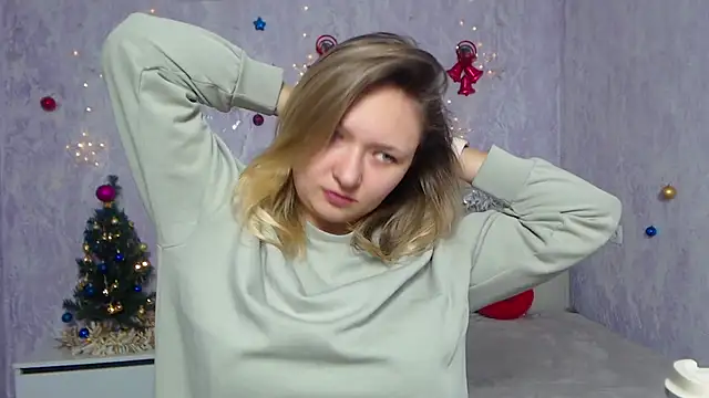 Snapshot of SallyVerda chatting on January 8, 9:55 pm SallyVerda online show from January 8, 9:55 pm