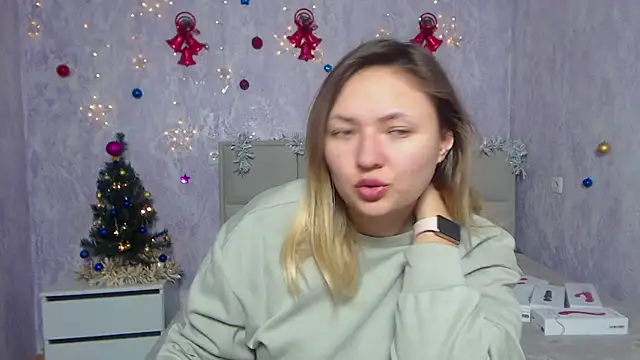 Snapshot of SallyVerda chatting on January 9, 4:08 am SallyVerda online show from January 9, 4:08 am