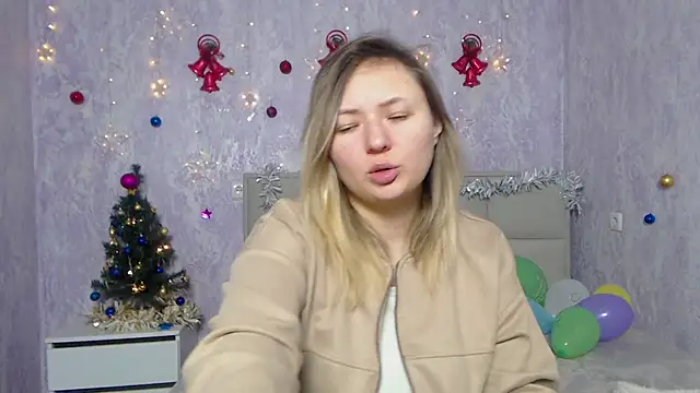 Snapshot of SallyVerda chatting on January 10, 6:38 pm SallyVerda online show from January 10, 6:38 pm