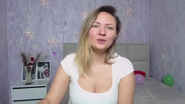 Snapshot of SallyVerda chatting on January 14, 9:41 pm SallyVerda online show from January 14, 9:41 pm