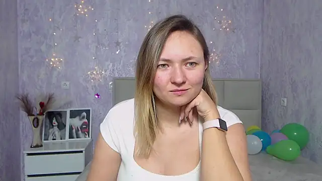 Snapshot of SallyVerda chatting on January 16, 2:08 pm SallyVerda online show from January 16, 2:08 pm
