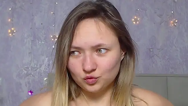 Snapshot of SallyVerda chatting on January 16, 5:12 pm SallyVerda online show from January 16, 5:12 pm