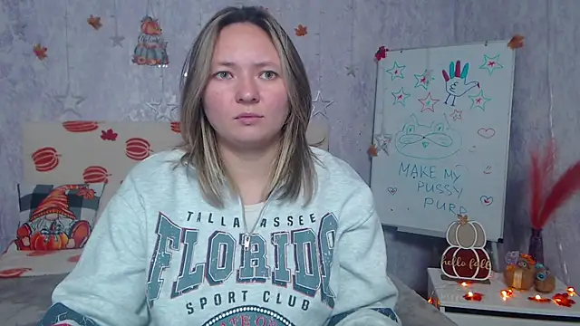 SallyVerda online show from November 19, 6:41 pm