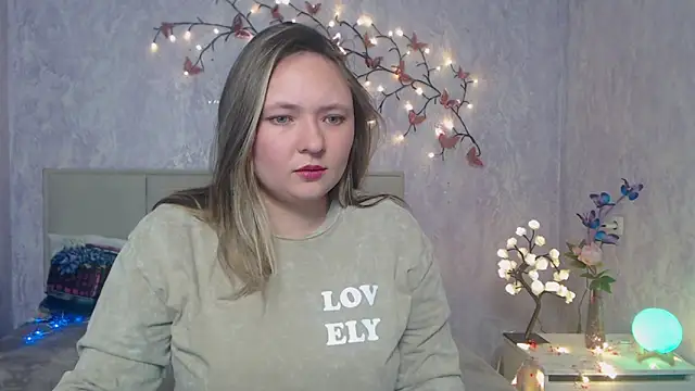 SallyVerda online show from March 17, 6:33 pm