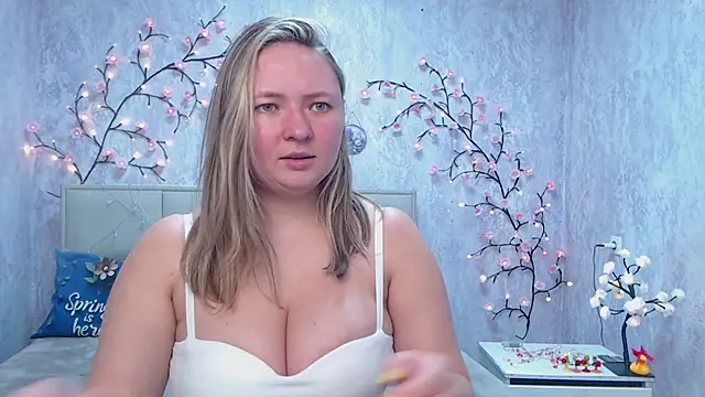 SallyVerda online show from May 11, 6:05 pm