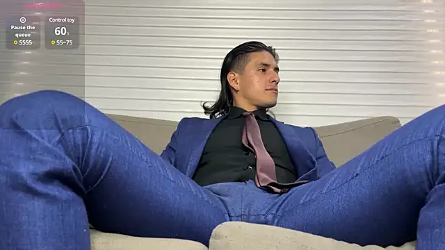 Tom blunt96 online show from January 25, 2:36 pm