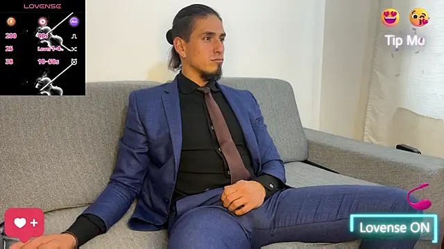 Tom blunt96 online show from December 19, 5:53 pm