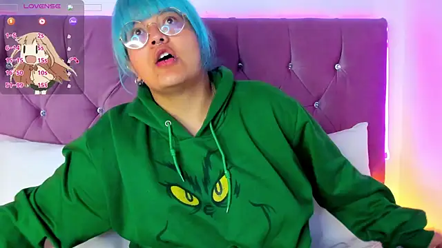 lucky-leah online show from February 20, 3:23 am